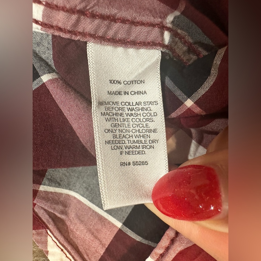 Express Men's Maroon/ White Plaid Button Up Fitted Shirt Size M Front Pockets - Picture 14 of 16